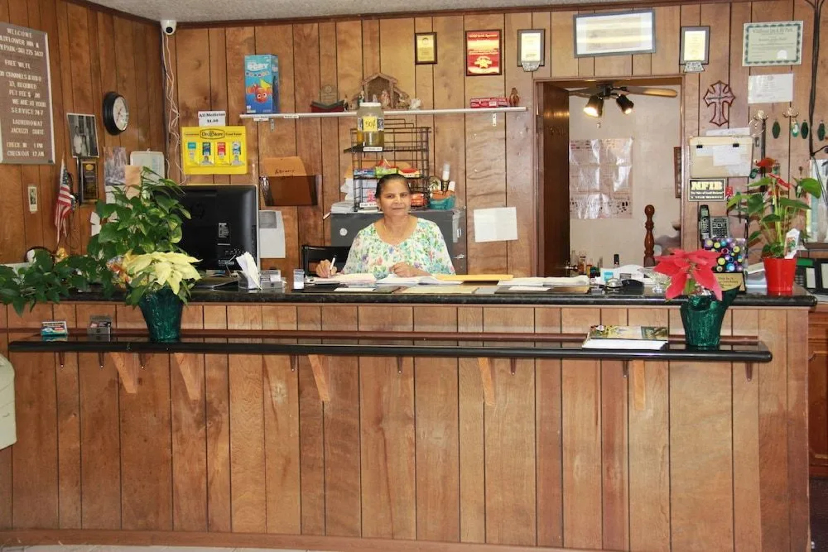 Wildflower Inn & RV Park