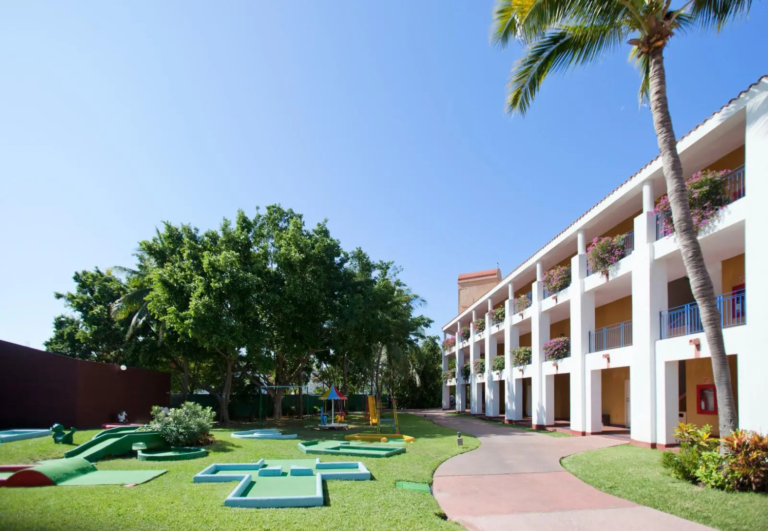 El Cid Marina Beach Hotel