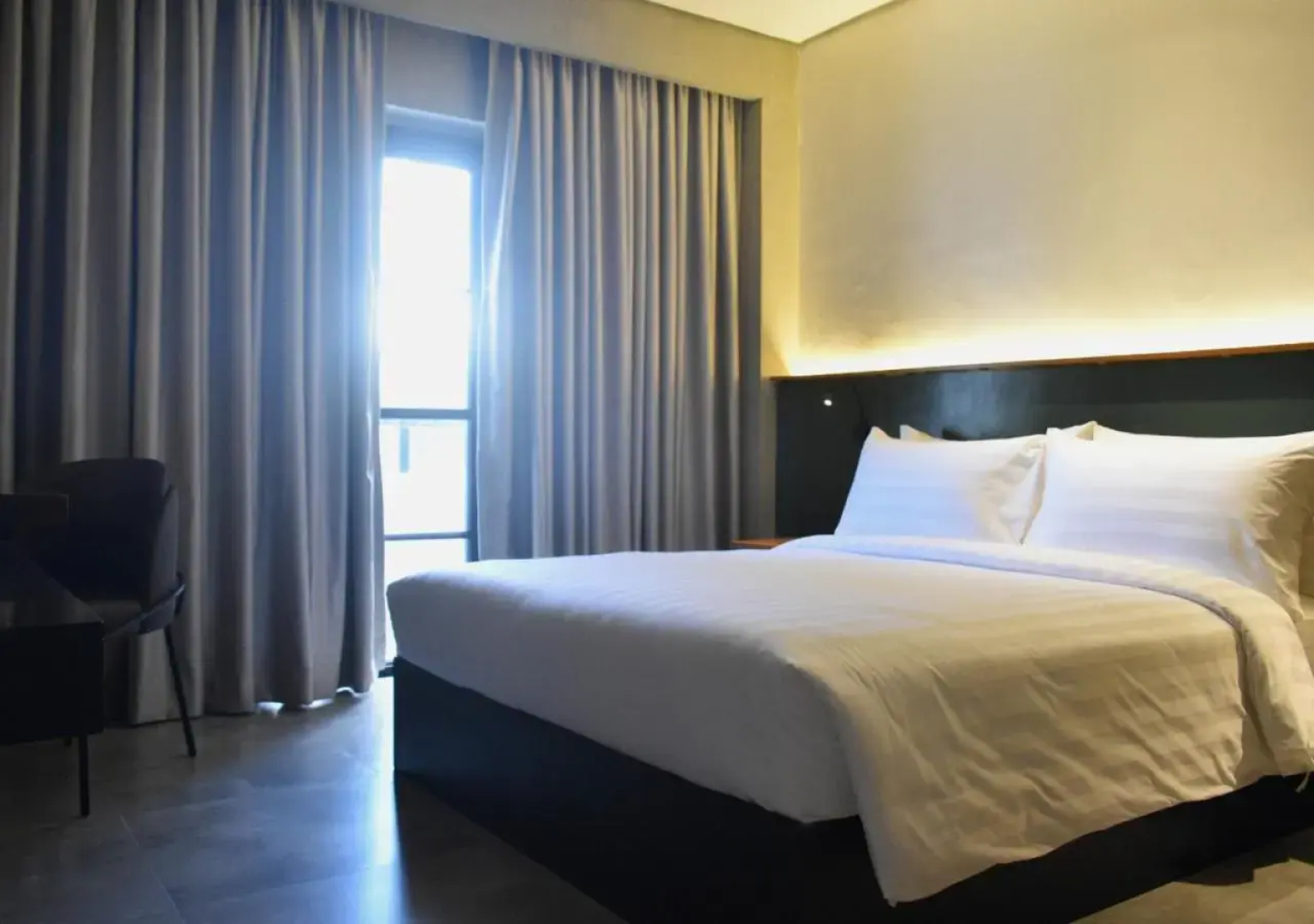 Venus Parkview Hotel