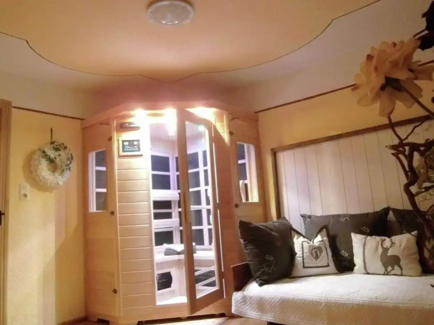 Cozy Holiday Home in Feldwies near Ski Area