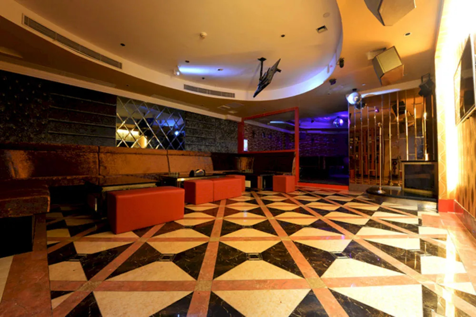 Guangzhou Yun Shang Kun Hotel