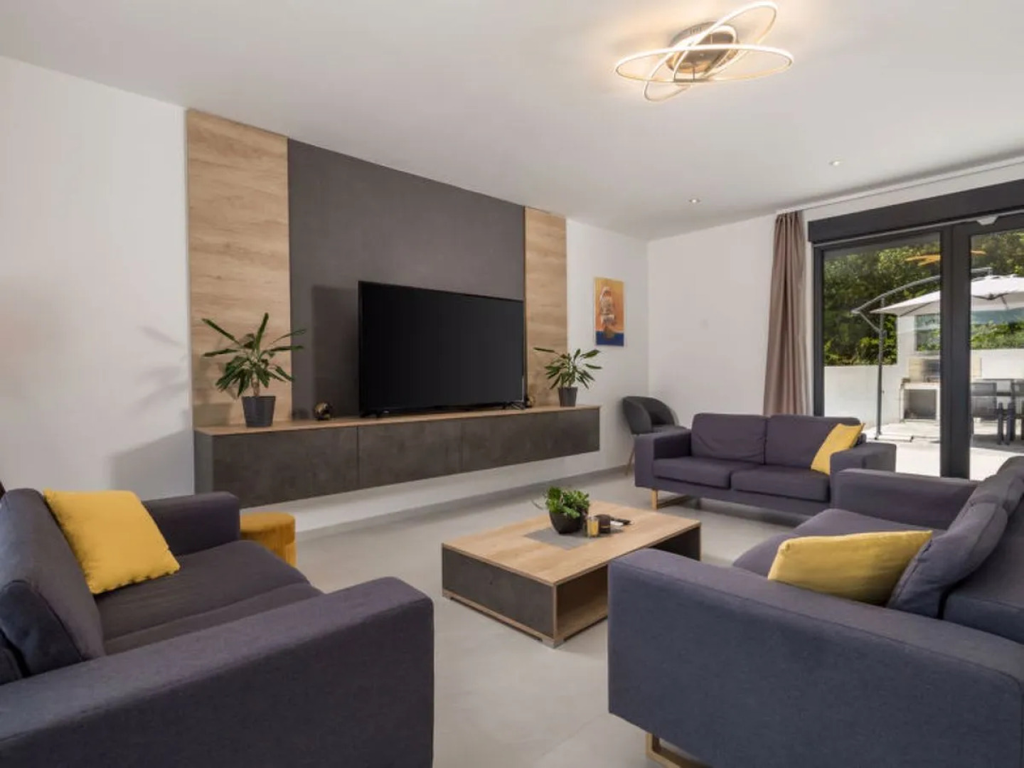 Villa Pinnidae Faulensee