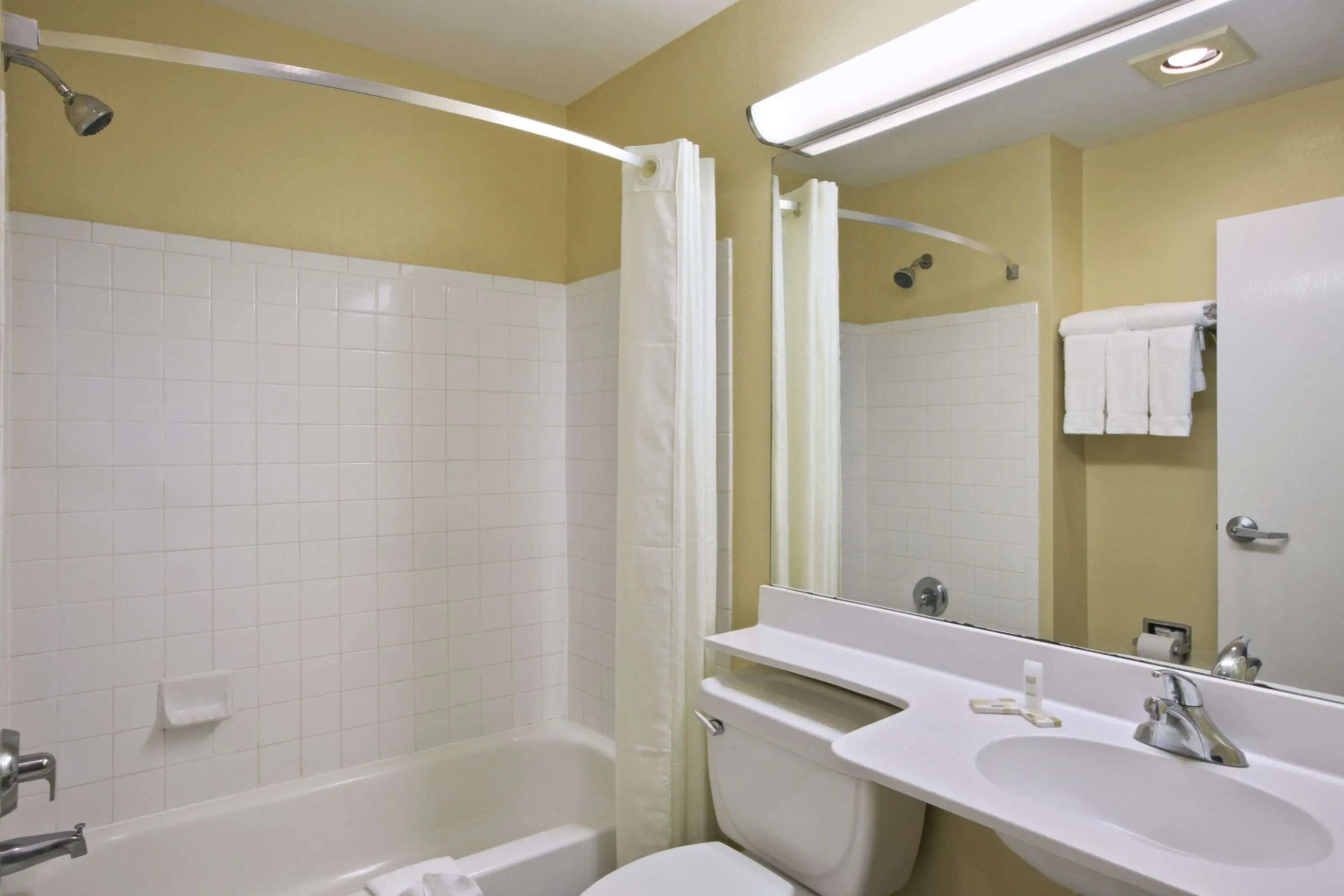 Microtel Inn & Suites by Wyndham Baton Rouge