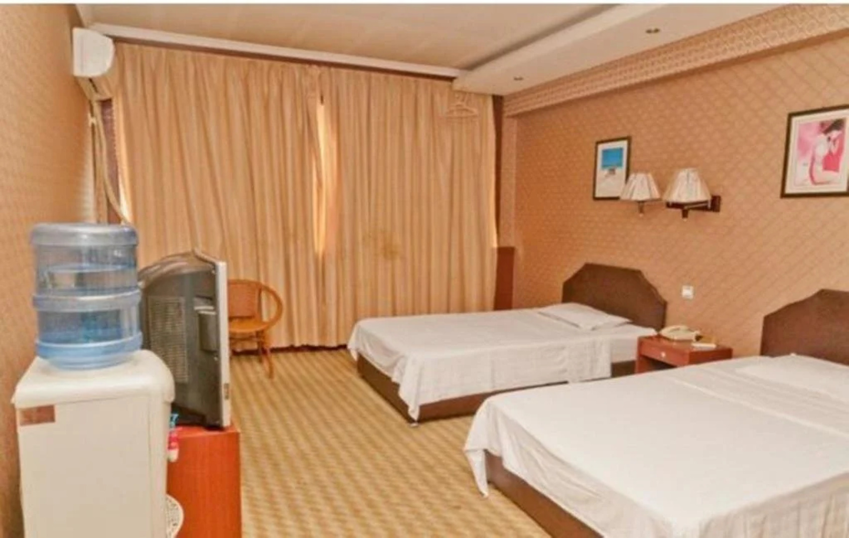 Zouping Mingzhu Business Hotel