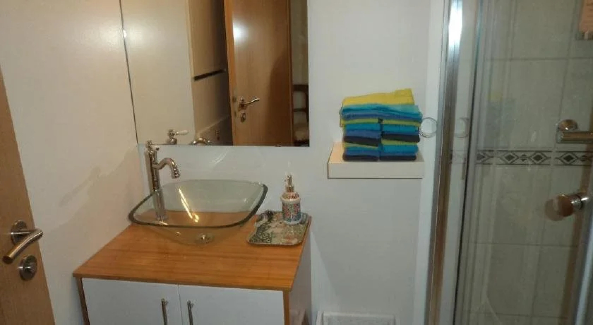 Eddas Farmhouse in Town