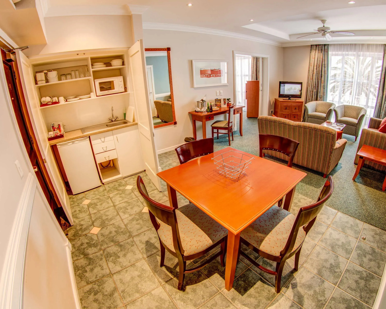 Courtyard Hotel Gqeberha