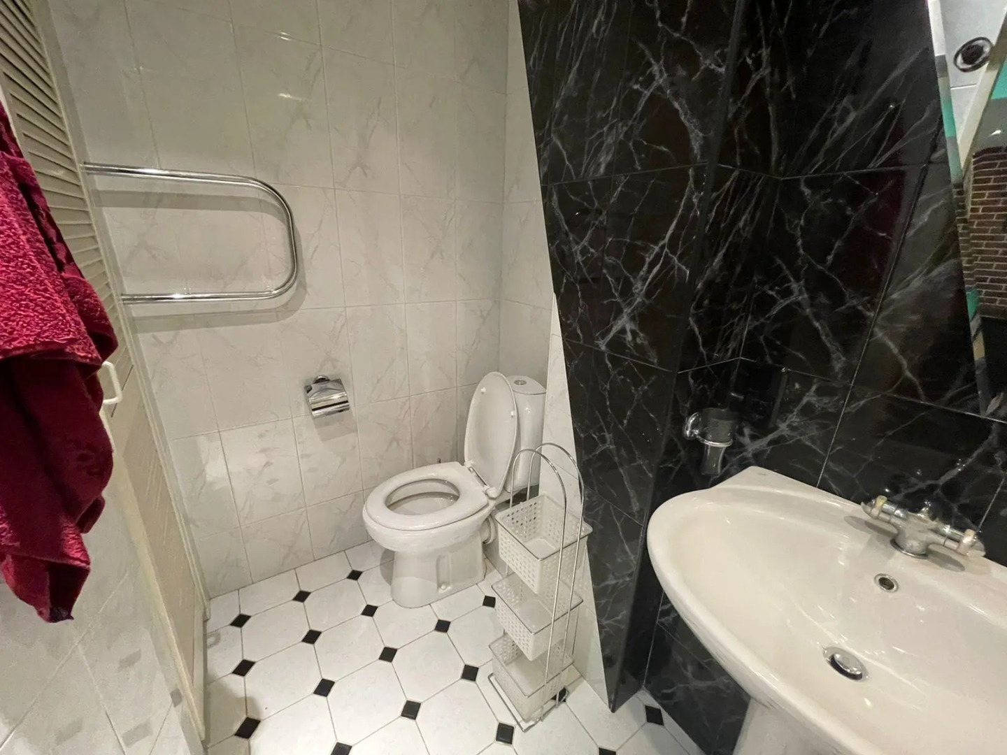 Tolstoy Apart Лейтейзена 6