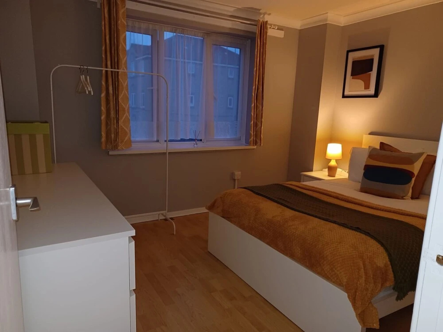 MALTING-GREEN DOOR-One Bedroom Apartment