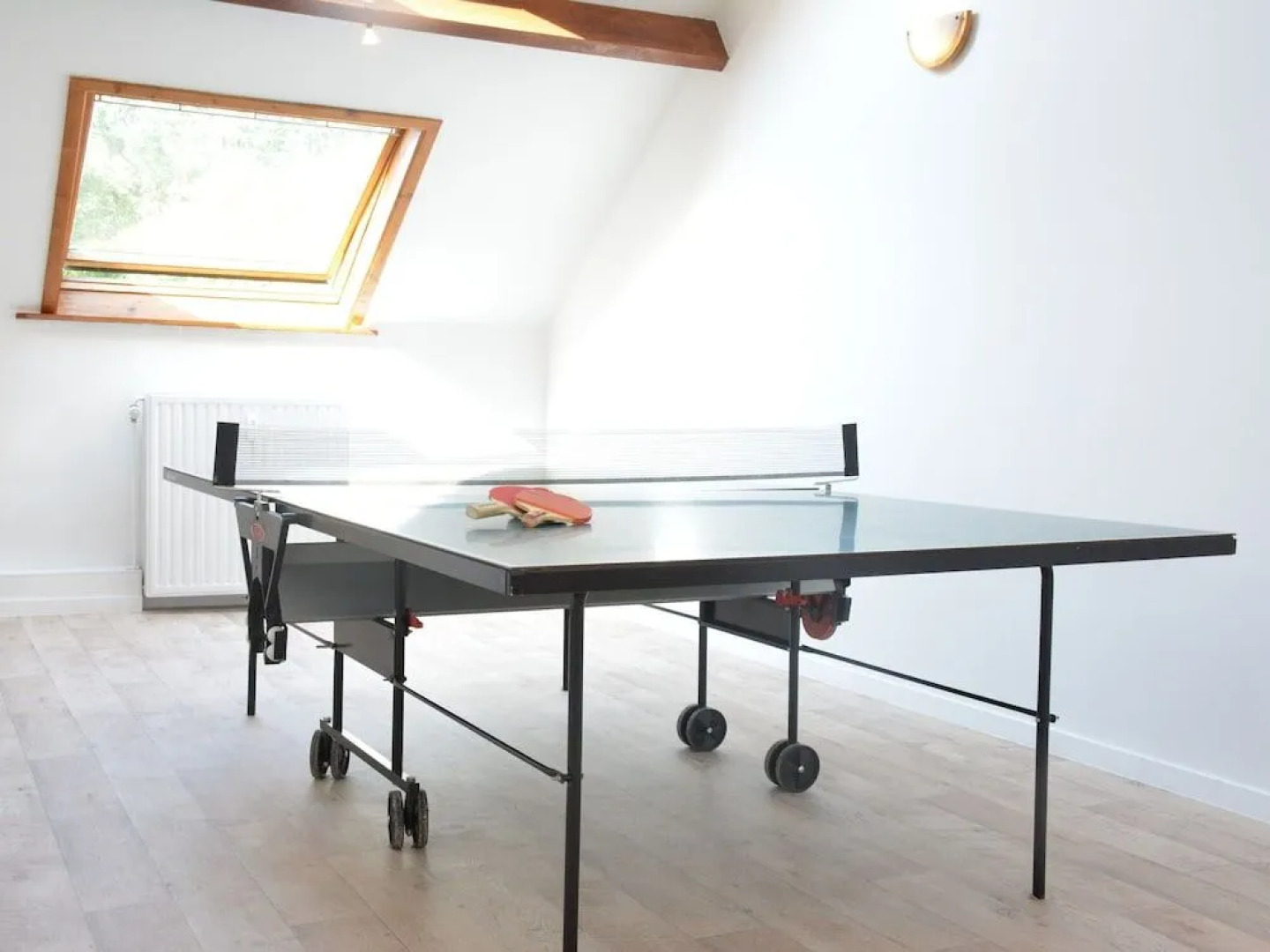 Family Retreat, Forested Anhee