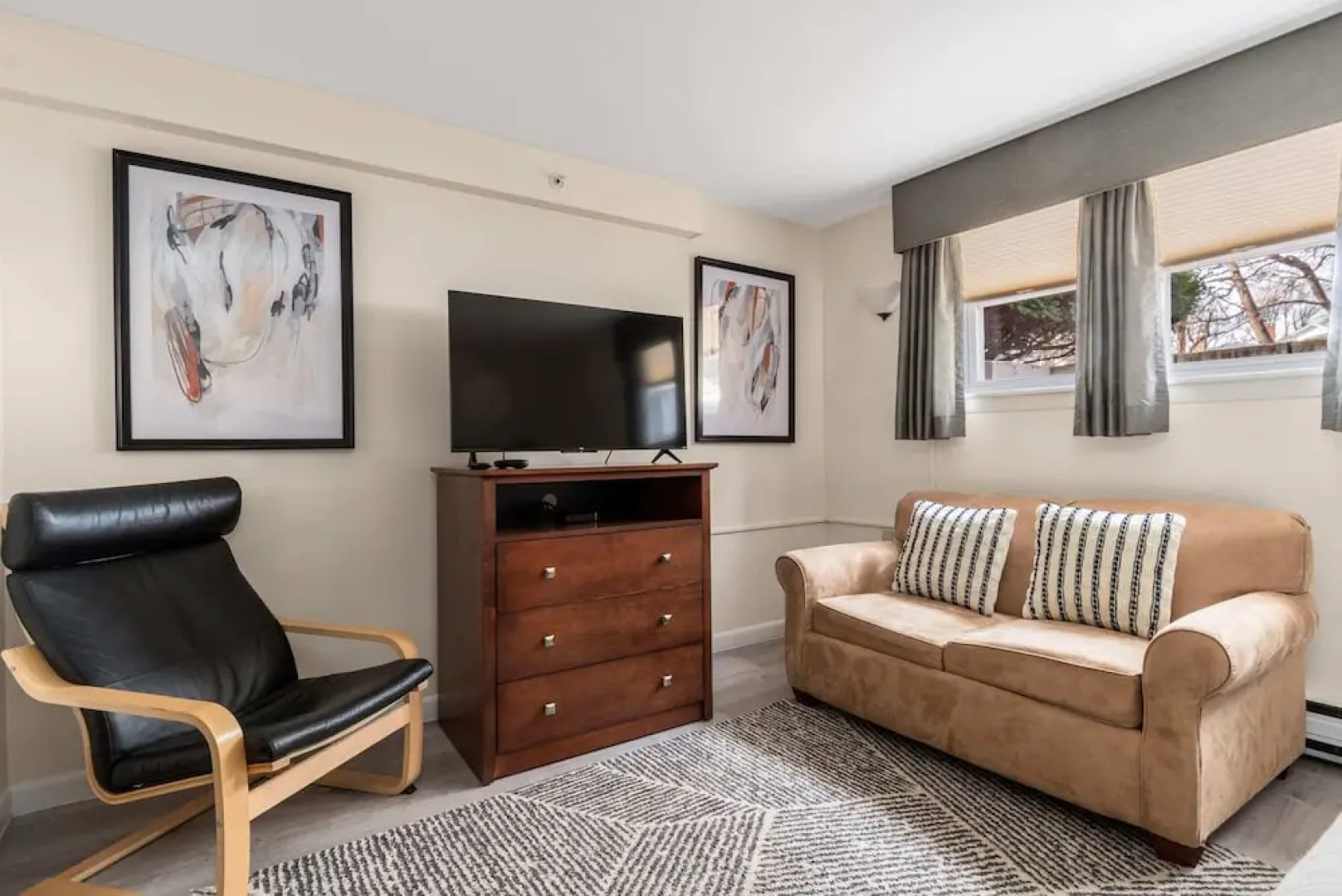 Beverly Garden Suites