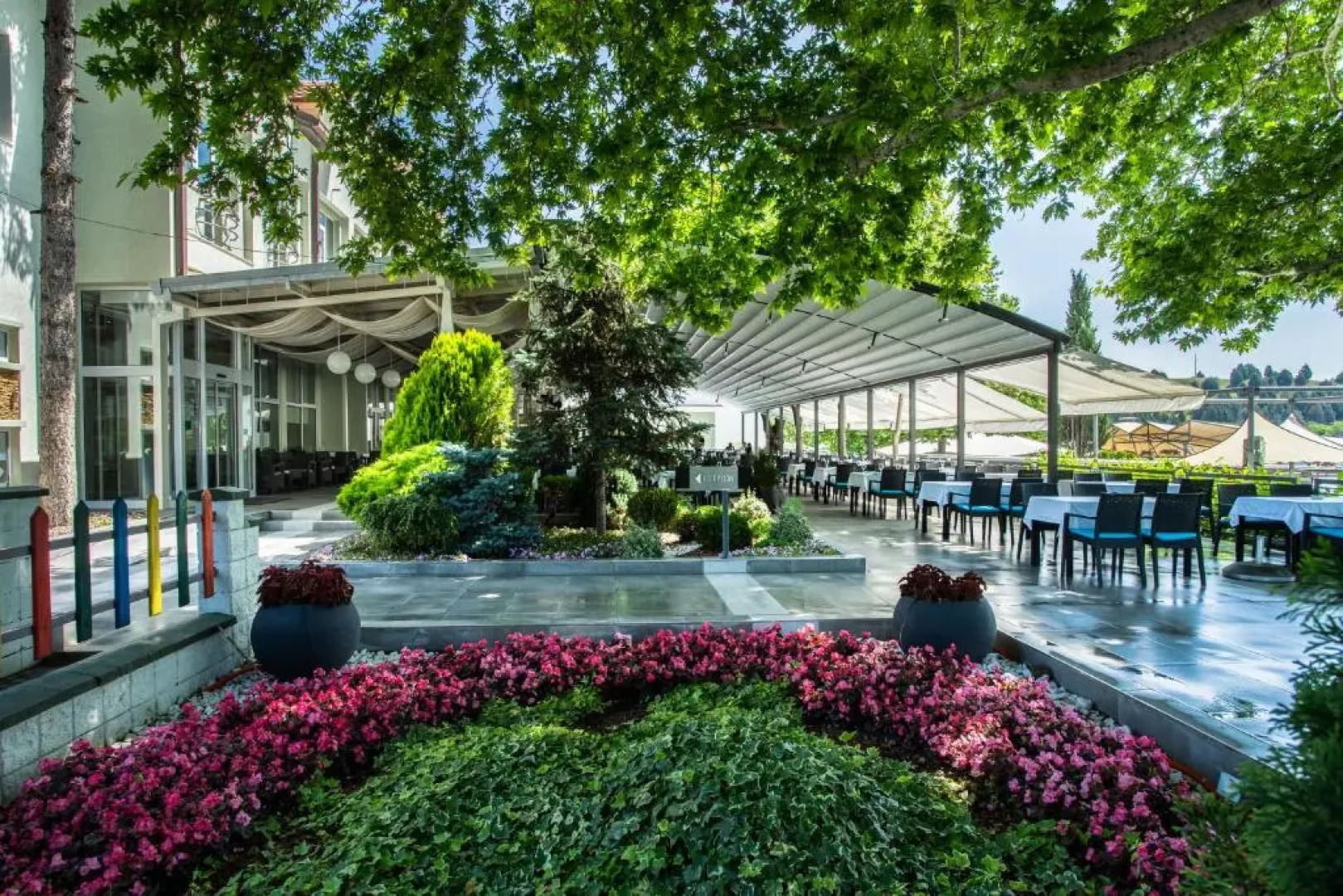 Romantique Veles Hotel