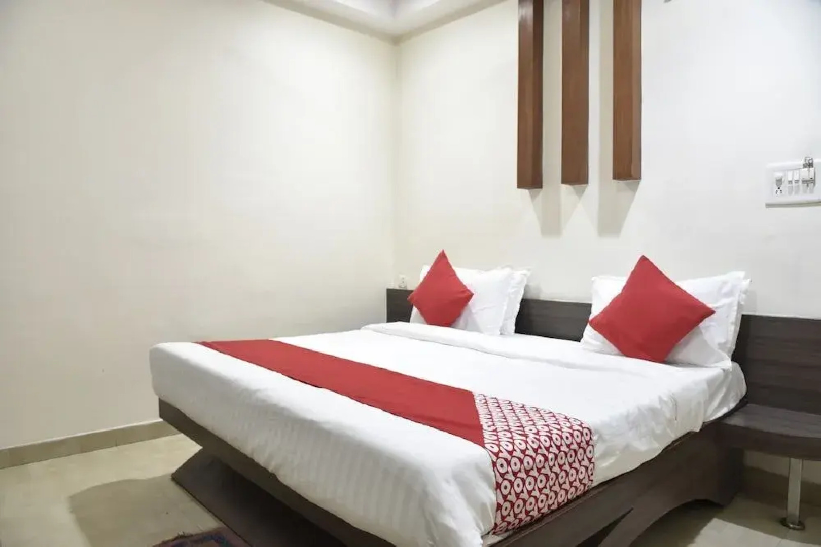 Hotel IC Inn by OYO Rooms