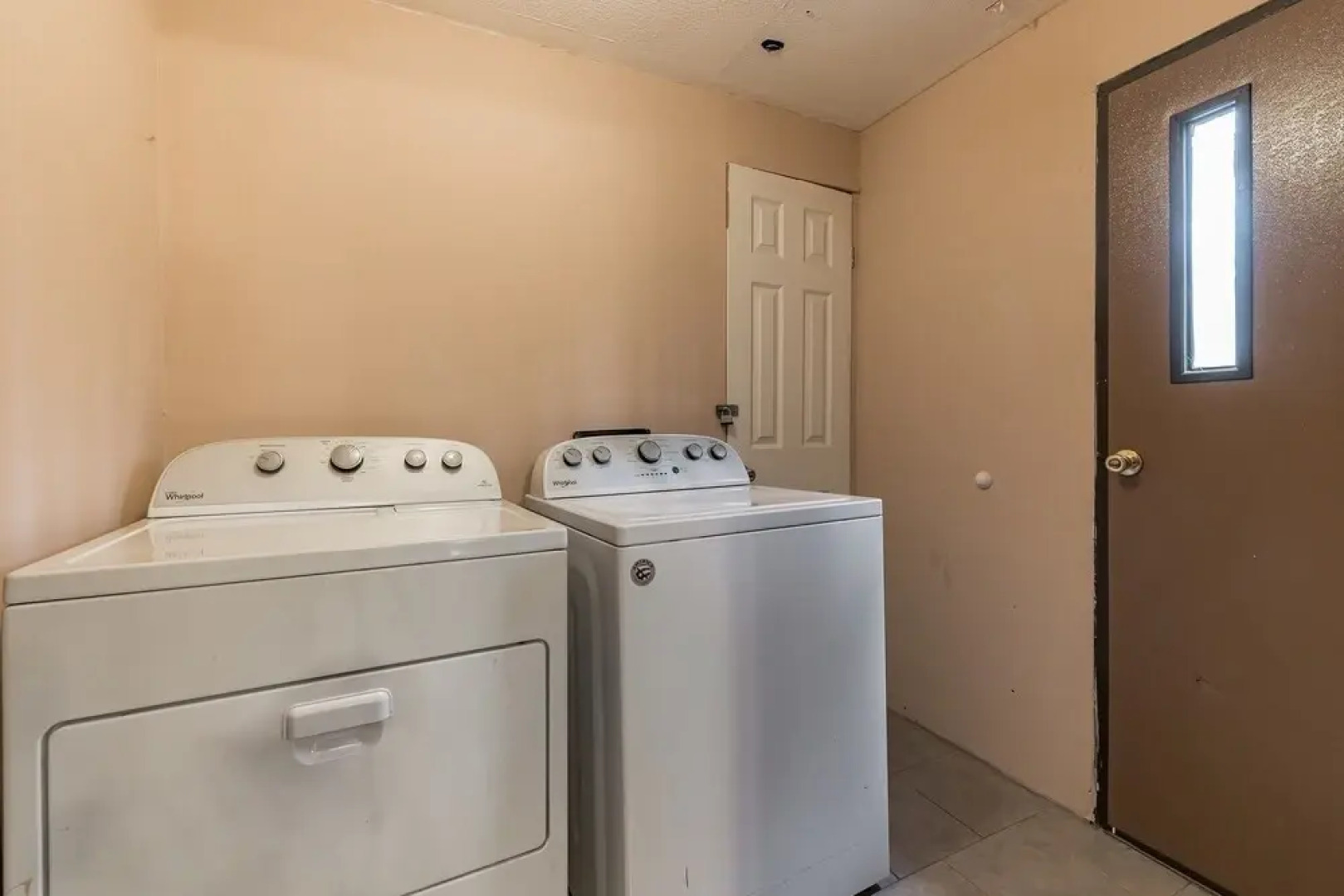 Pocono Family Home With Lake Access & Fire Pit! Pet Friendly! 3 Bedroom Cabin by Redawning