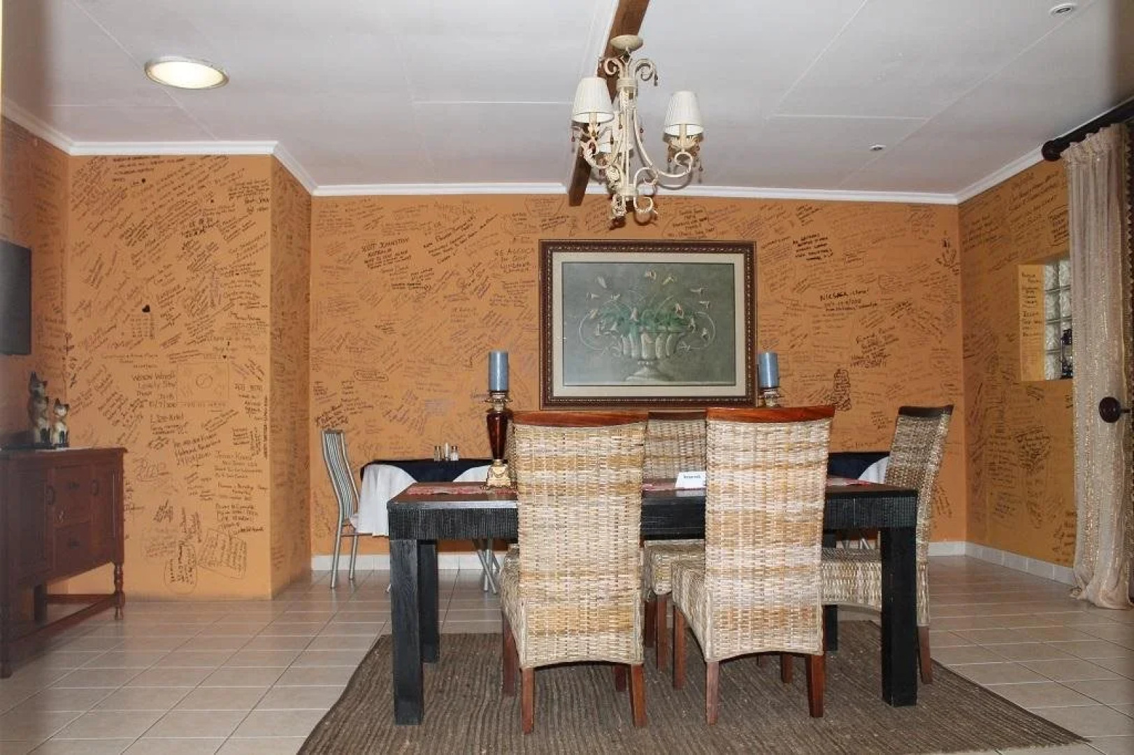 Fin and Feather Guesthouse