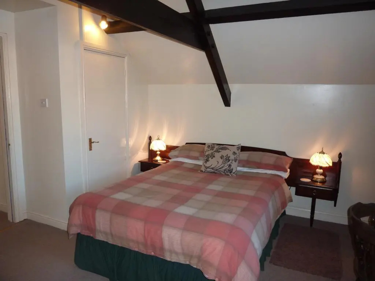 The Horseshoes Bed & Breakfast