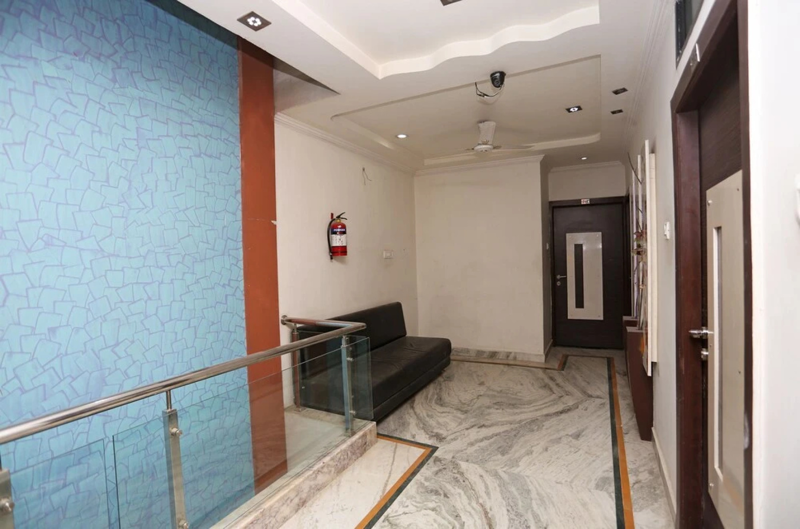 OYO 24646 Hotel Gaurav Palace