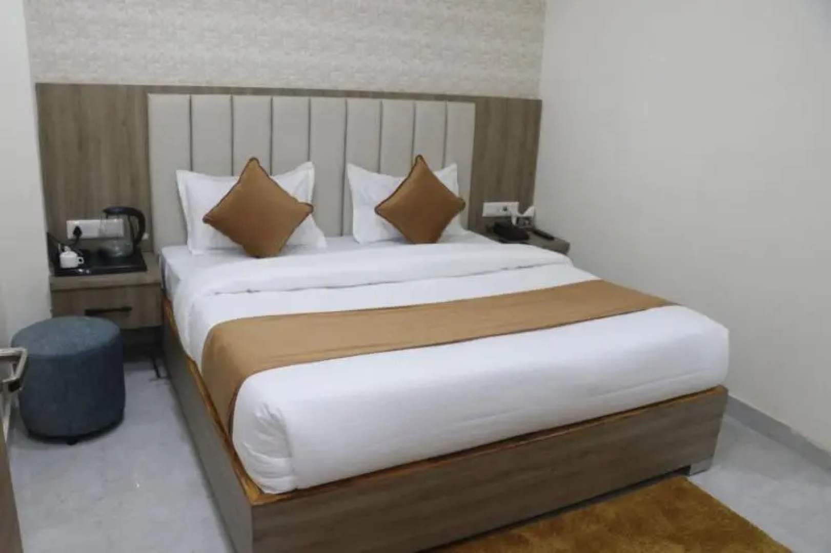 The Hotel Royal Jewel