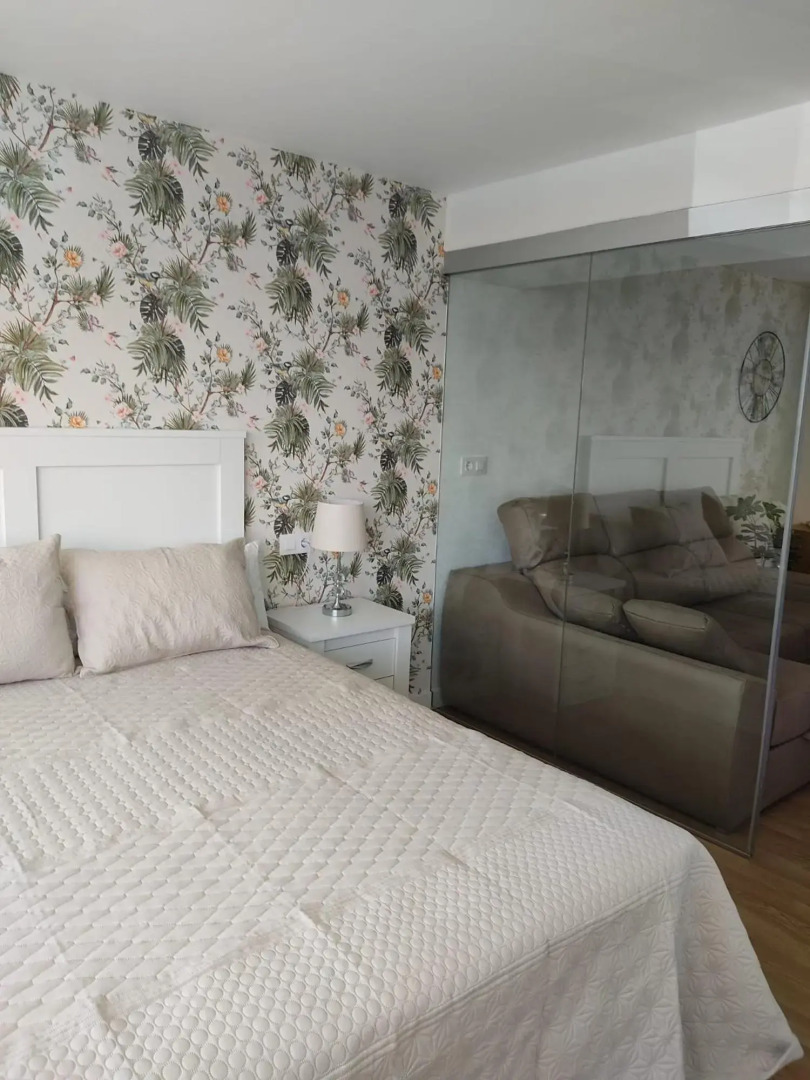 Apartamento pequeño, coqueto y céntrico.