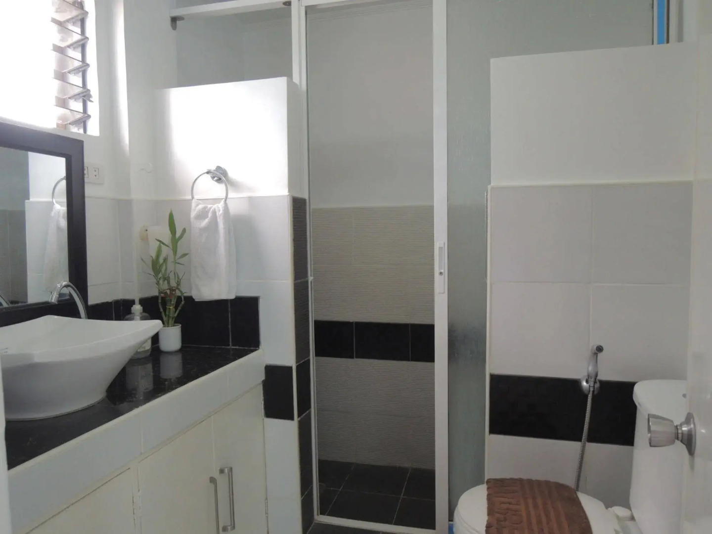 L&M Hearthstones Lodge