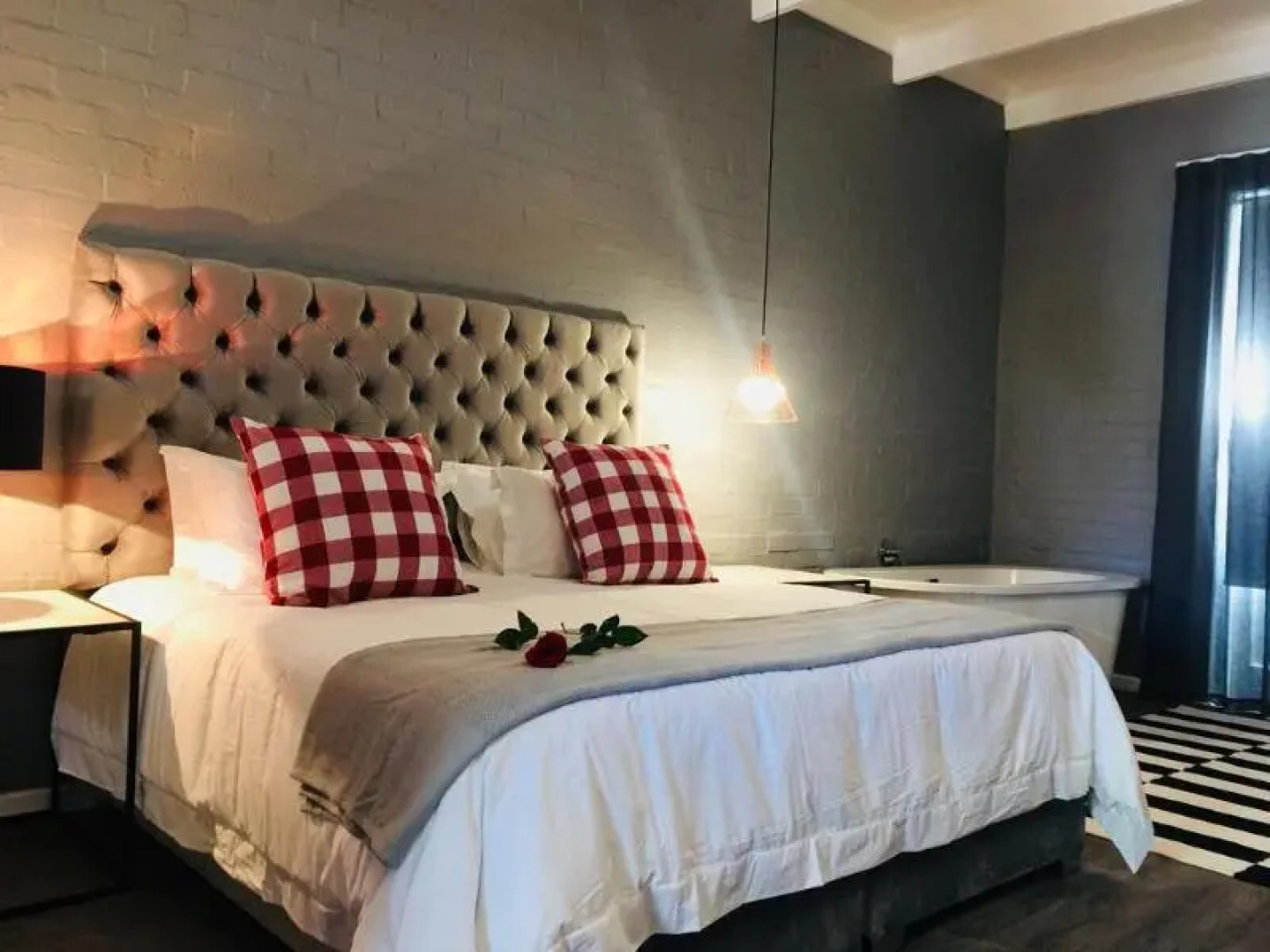 Ruby Rose Country House