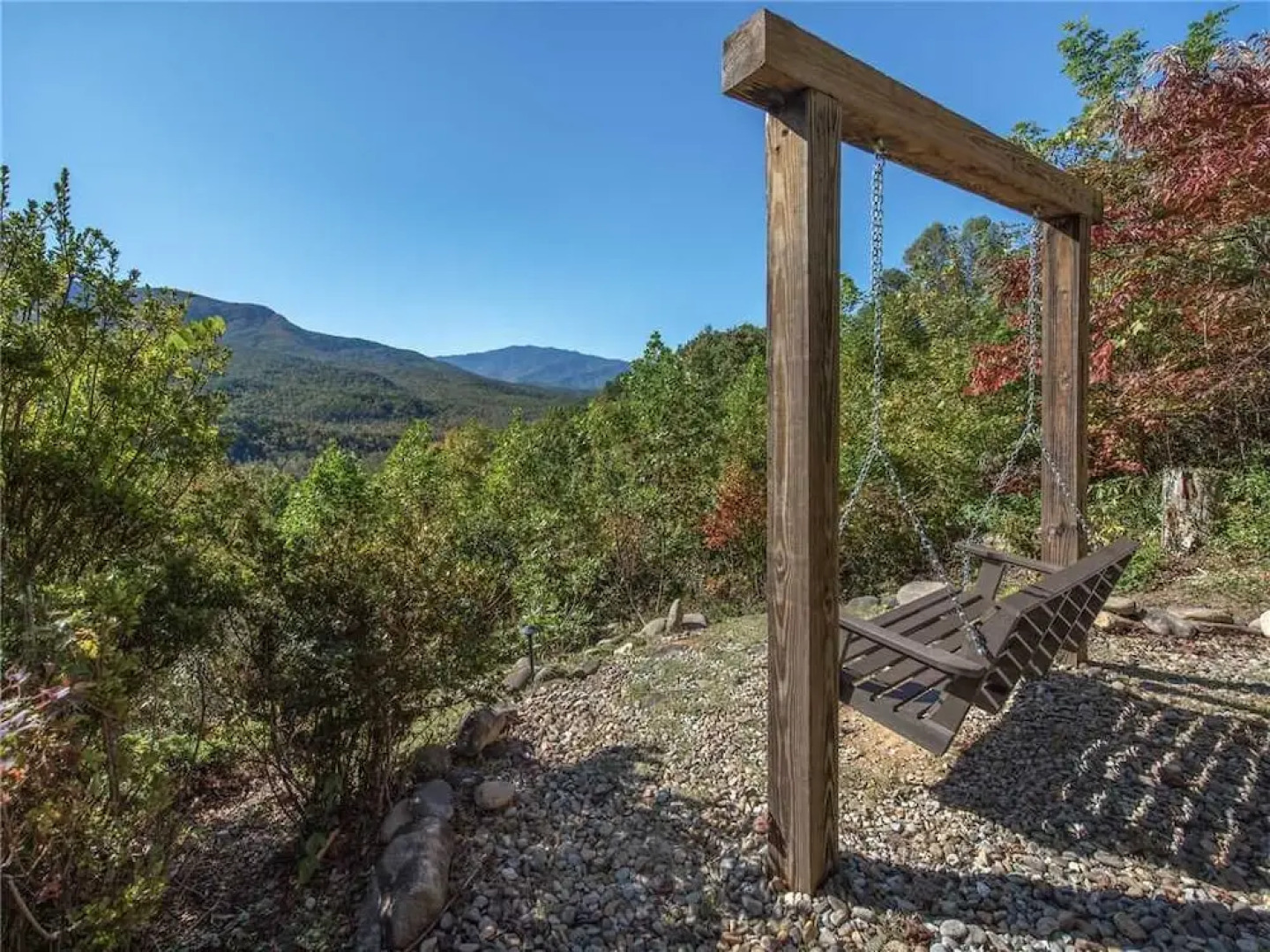 Mountain Perch 3 - Three Bedroom Cabin