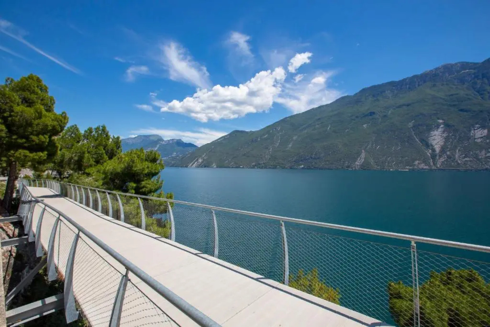 Arco Suite Town View