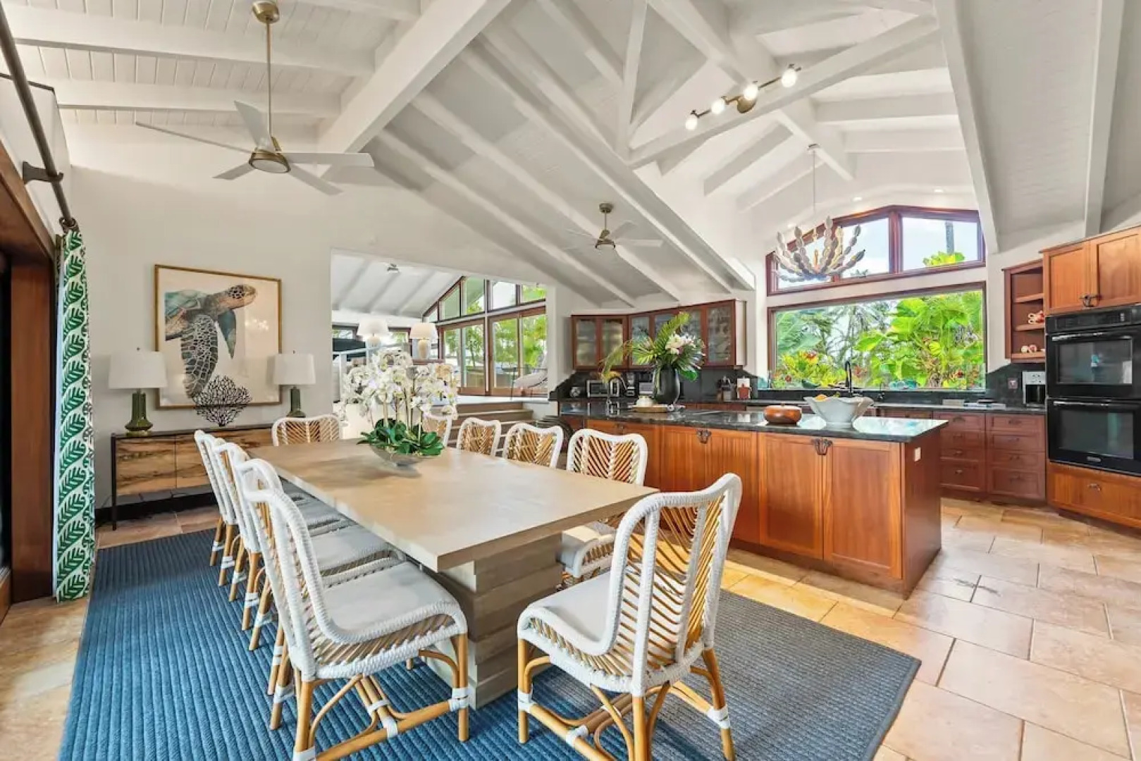 Palione Papalani by Avantstay New $1.5m Remodel Steps From Kailua Beach w/ Private Pool & Hot Tub