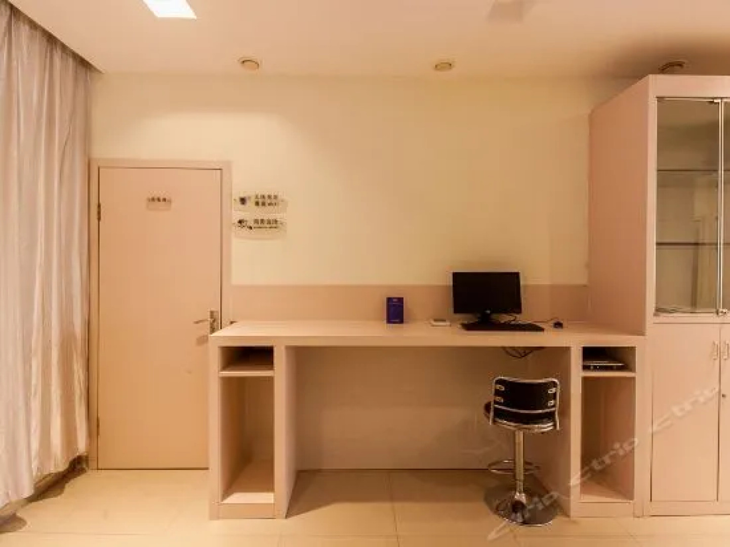 Hanting Hotel Bus Station