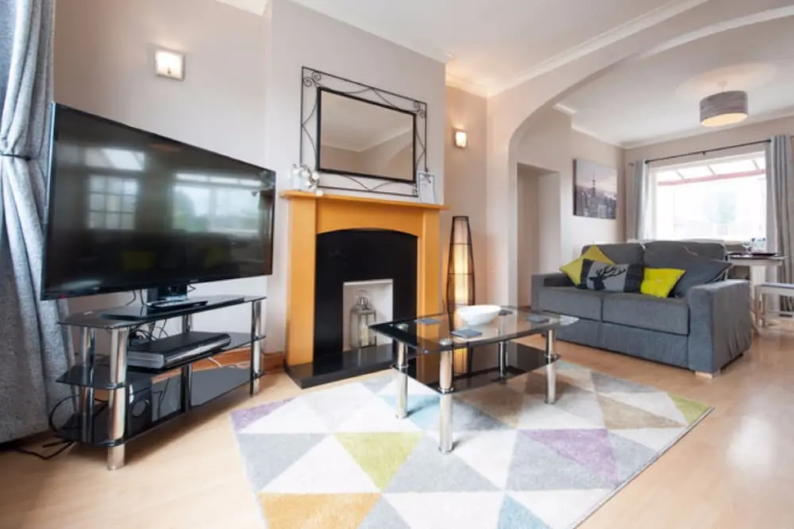 Holiday Home - Sleeps 7