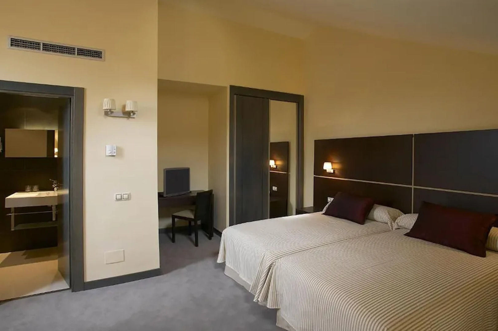 Отель Rice Palacio de los Blasones