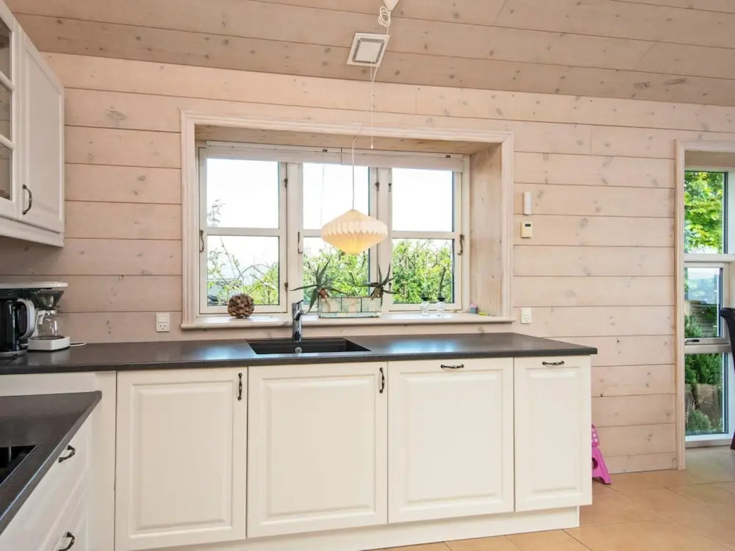 Panoramic Retreat by Water