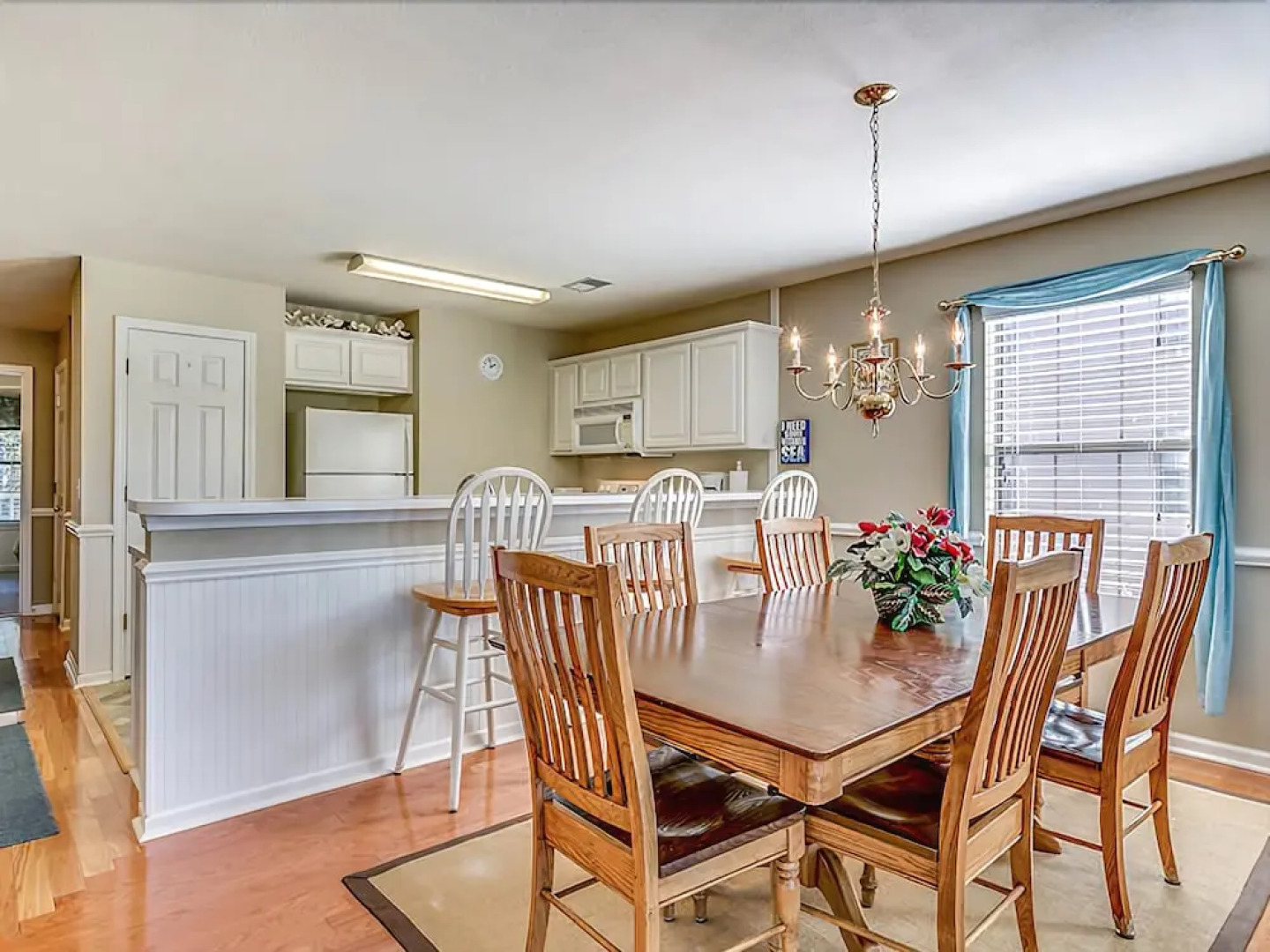 #57C True Blue - 3 Br condo by RedAwning