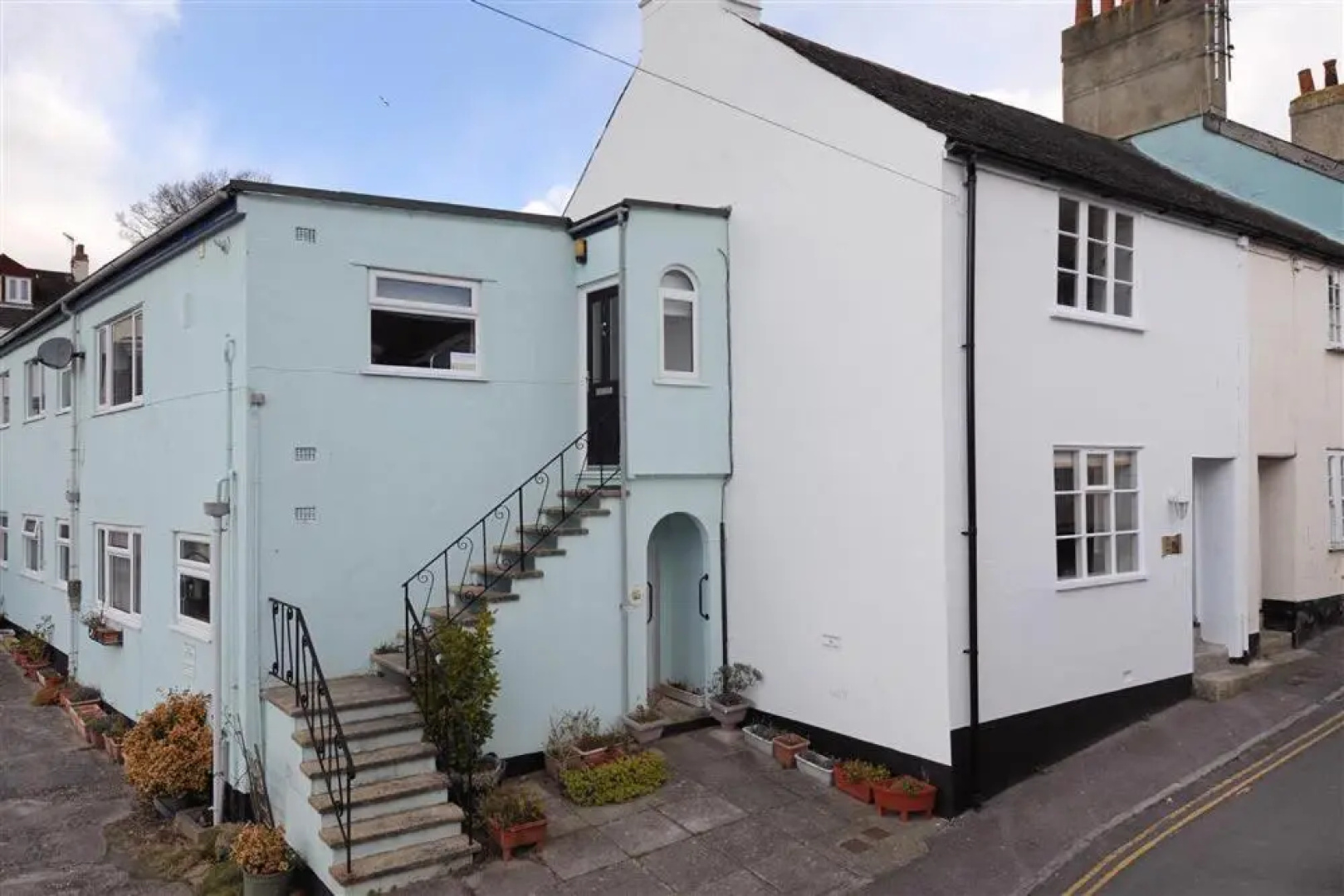 2 Mill Green Court