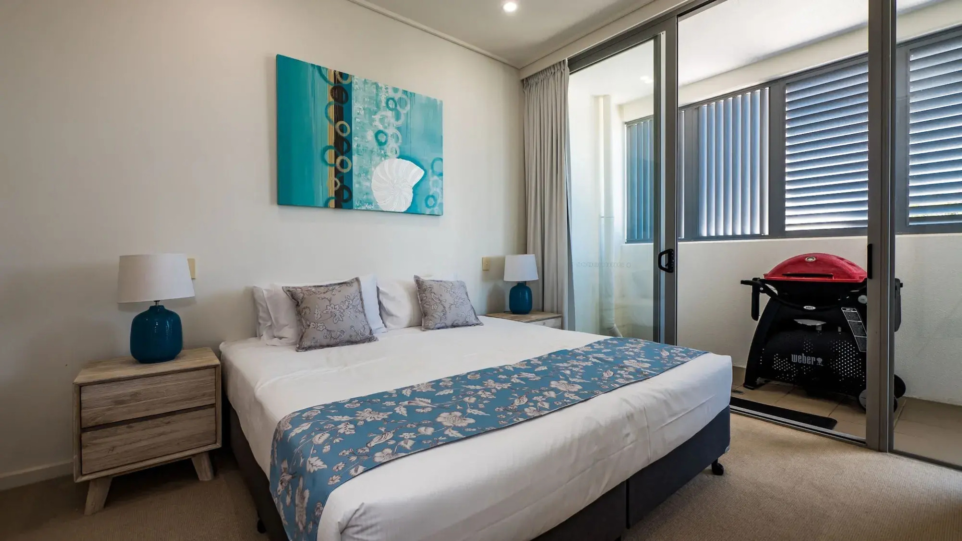 White Shells Luxury Apartments