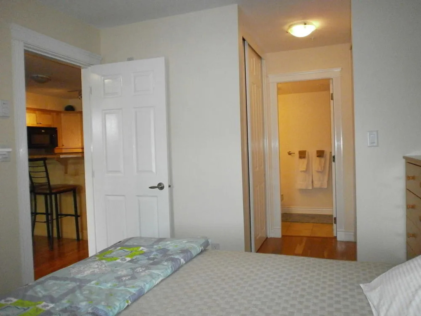 Kaslo Bay Condominium