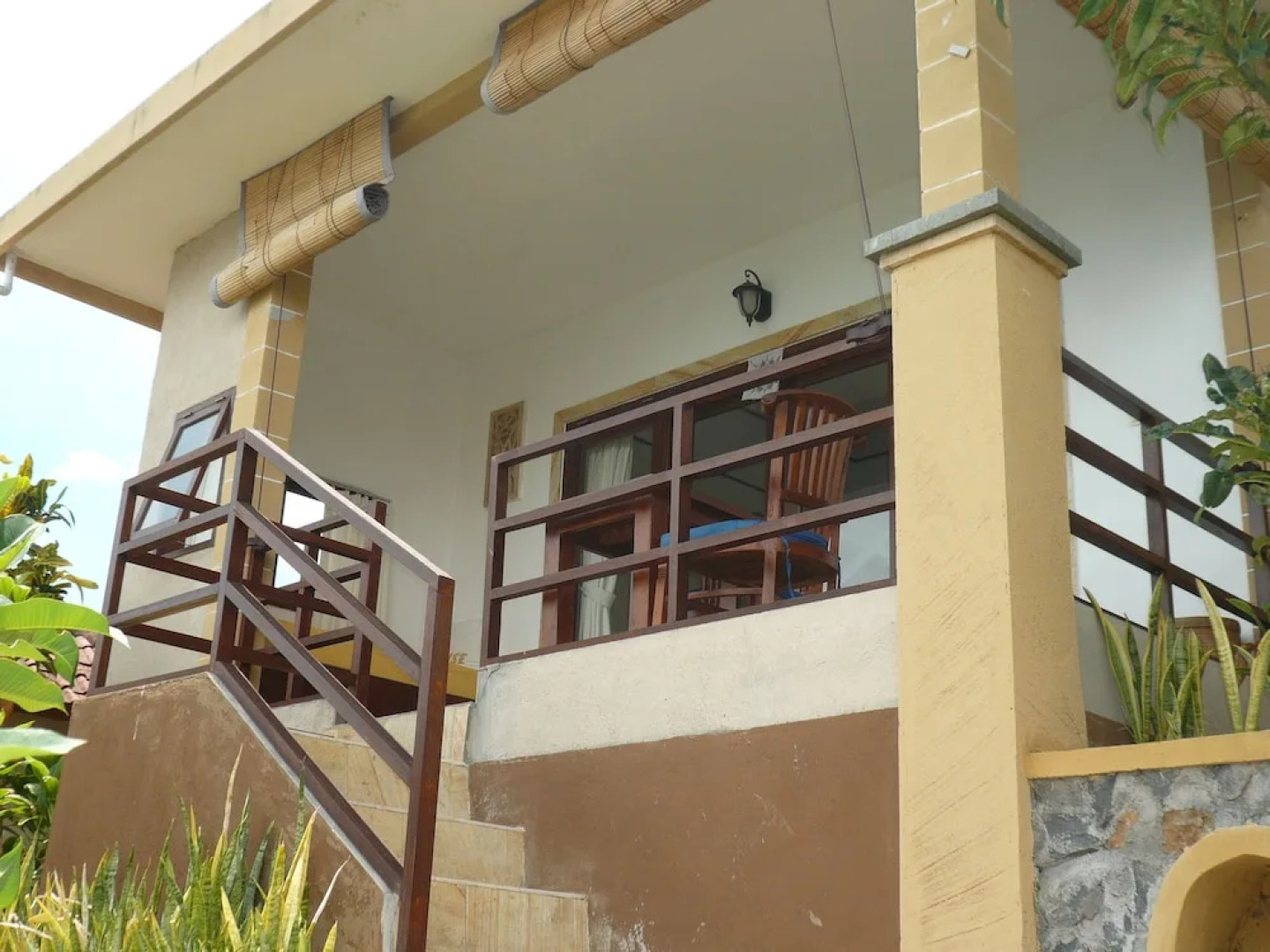 Lucky Paradise Bungalows on The Beach