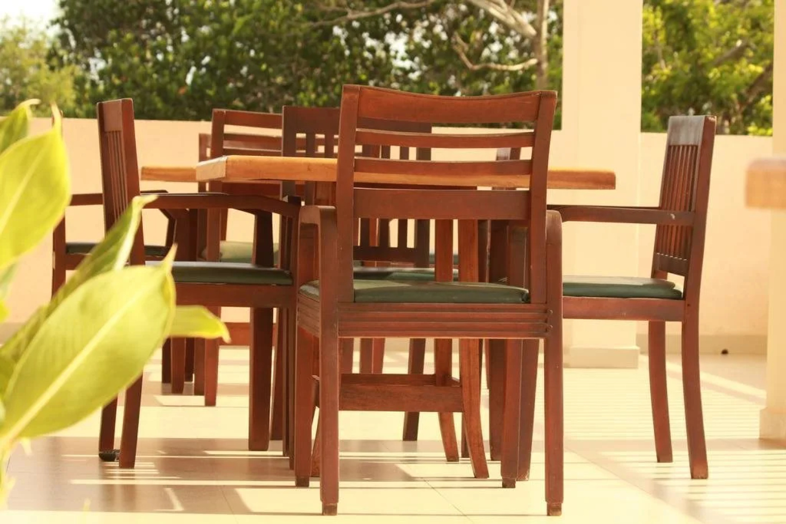 Pearl City Hotel