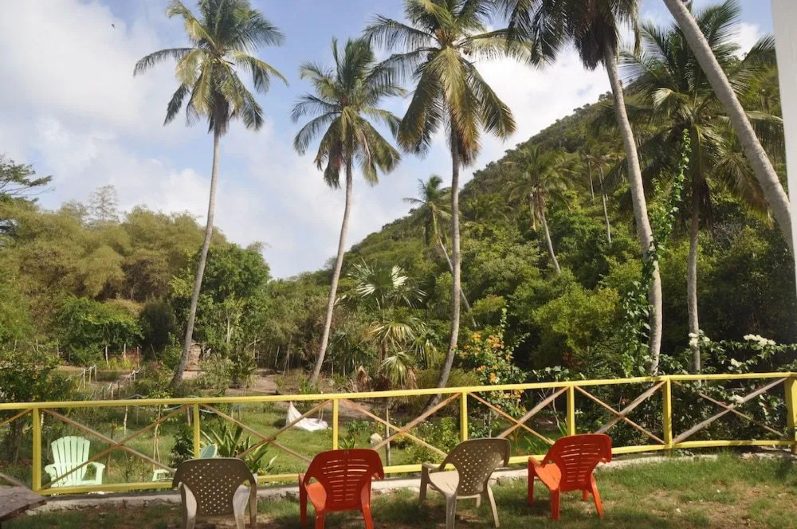 Yellow Home Casa Baja