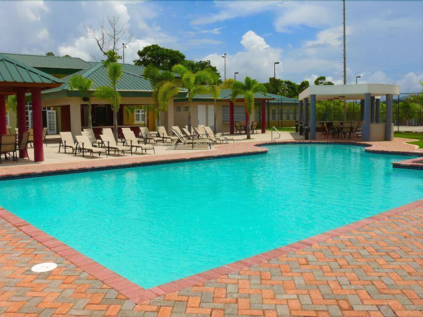 Cidra Country Club Inn & Villas