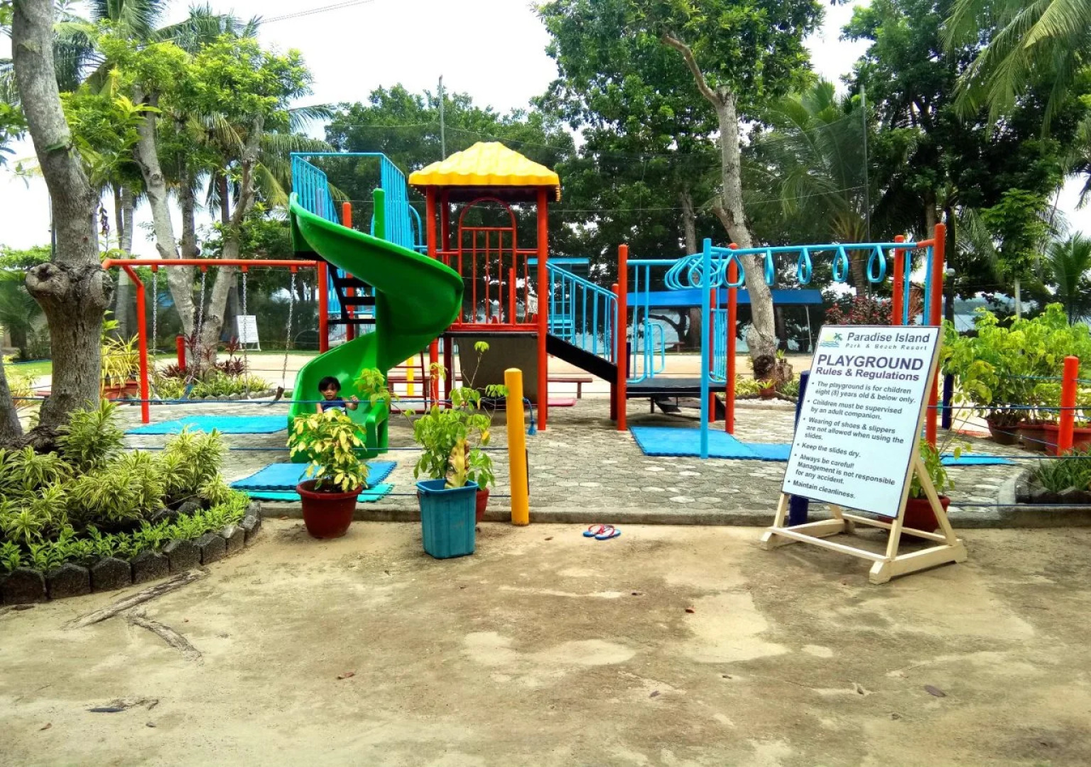 Paradise Island Park & Beach Resort