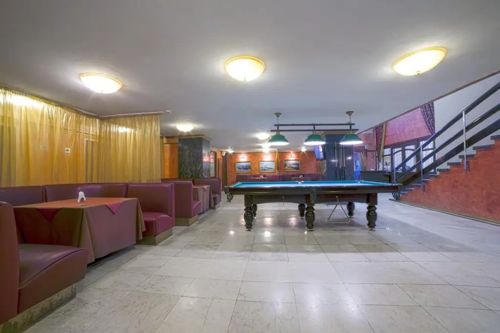 Отель Спутник