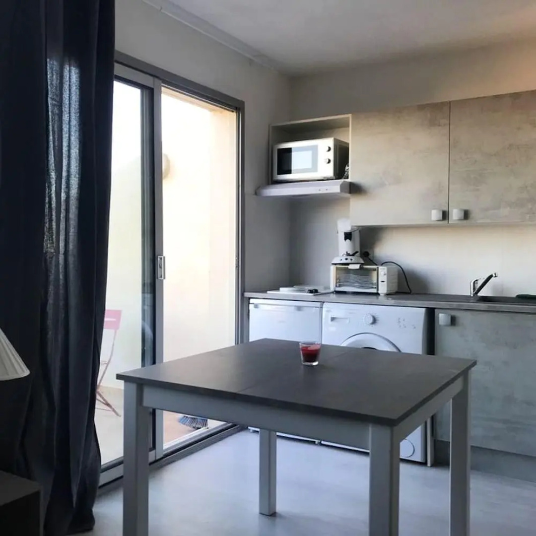 Apartment With one Bedroom in Fleury, With Wonderful sea View, Shared Pool, Furnished Terrace