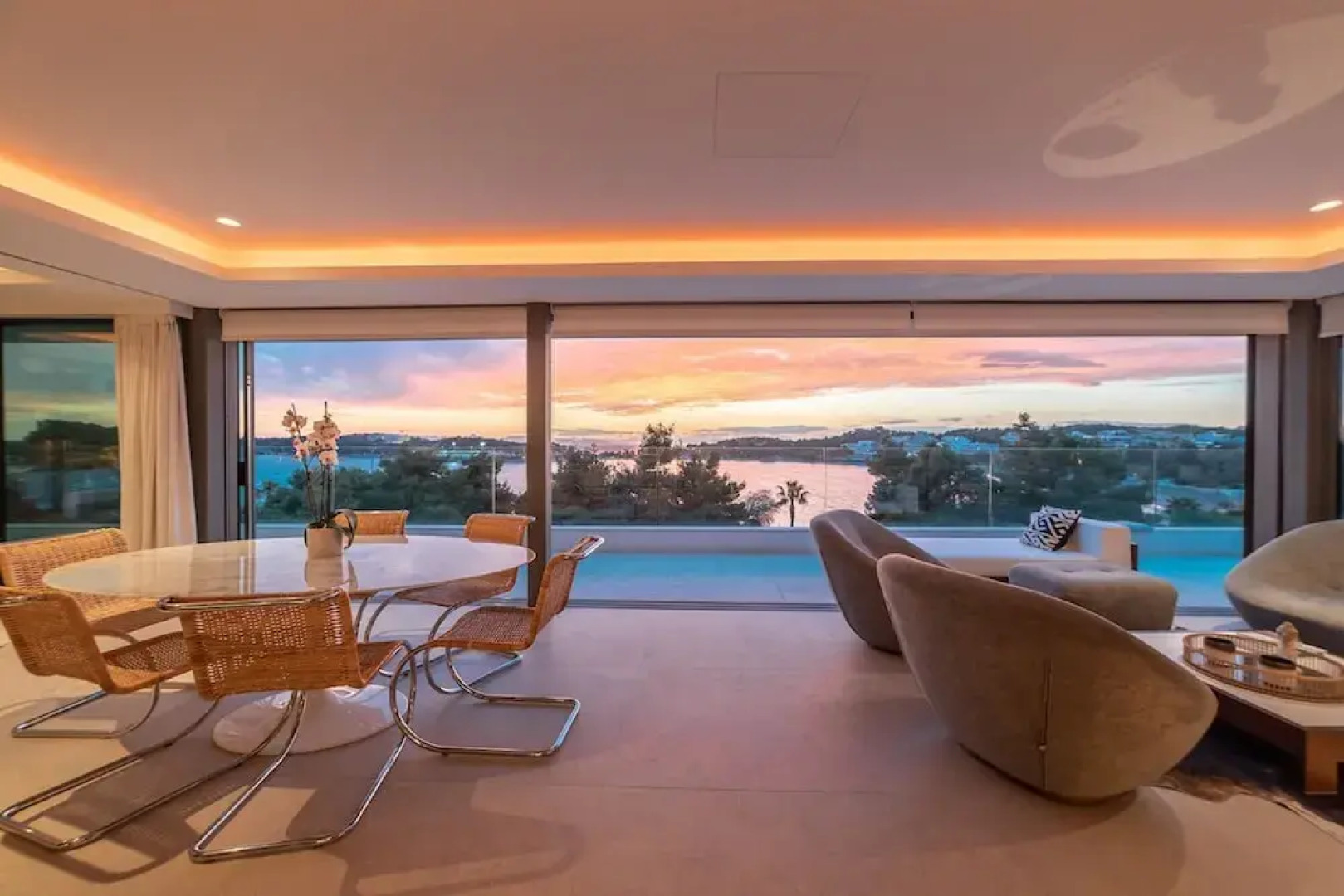 South Blue Luxury Penthouse