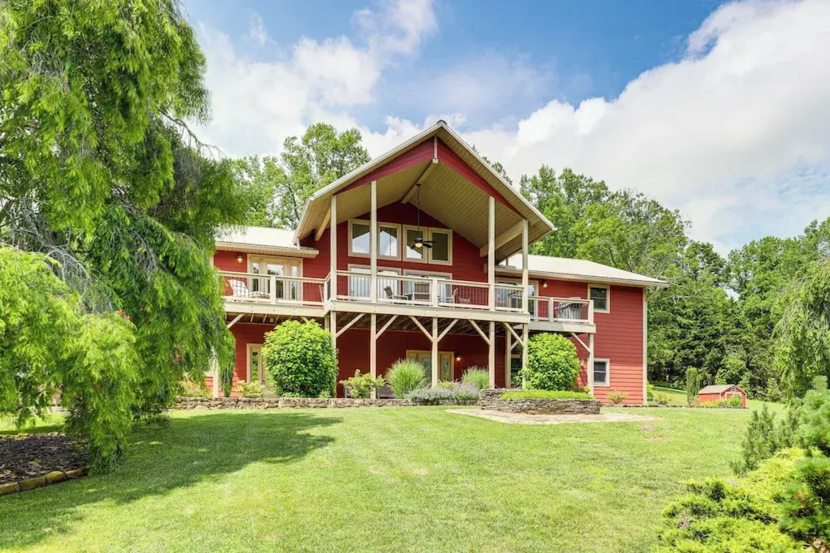 Mtn Views & Hot Tub: 6-acre Blue Ridge Retreat!
