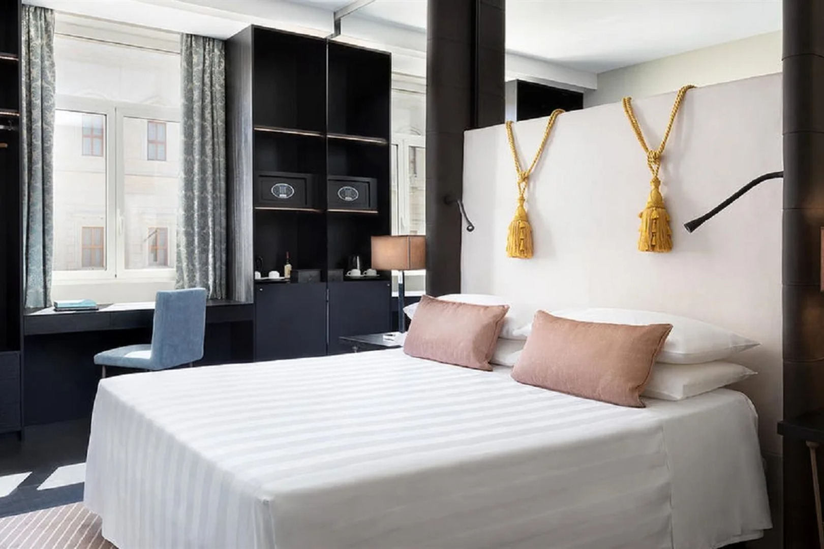 Sina Bernini Bristol