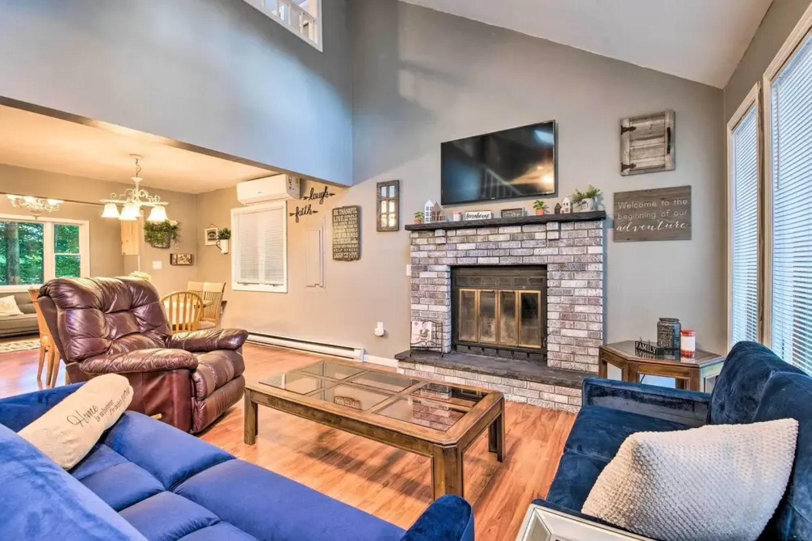 Poconos House w/ Large Deck, Gas Grill & Fire Pit!
