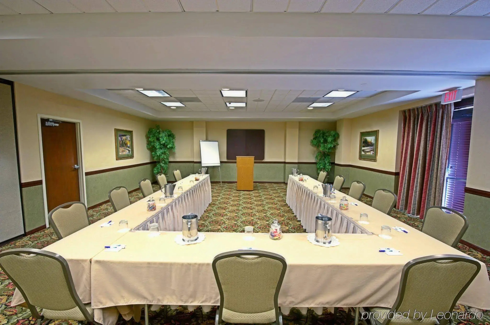 Holiday Inn Express & Suites Tempe by IHG