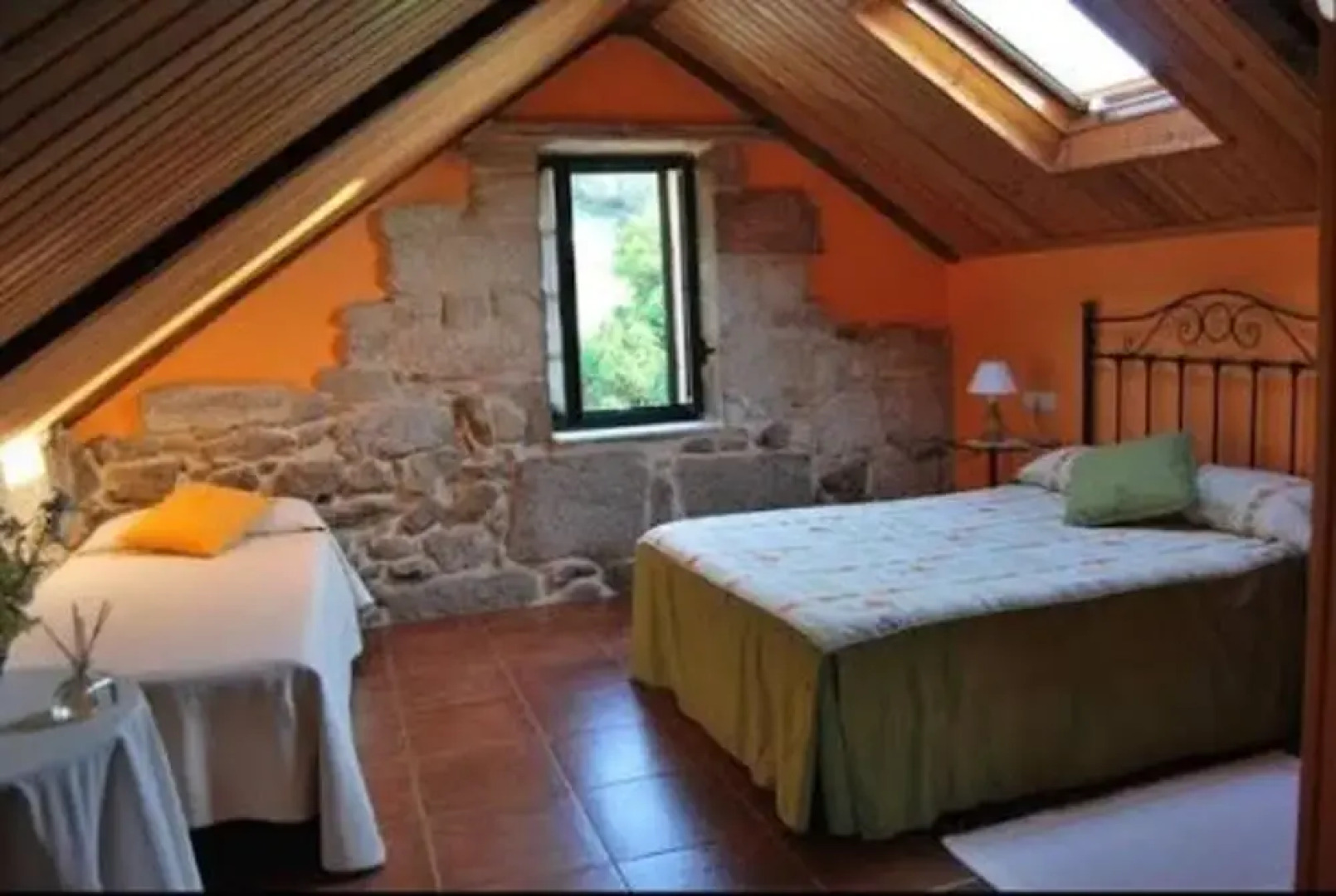 House With 4 Bedrooms in Sotomayor, With Wonderful Mountain View, Enclosed Garden and Wifi - 6 km From the Beach