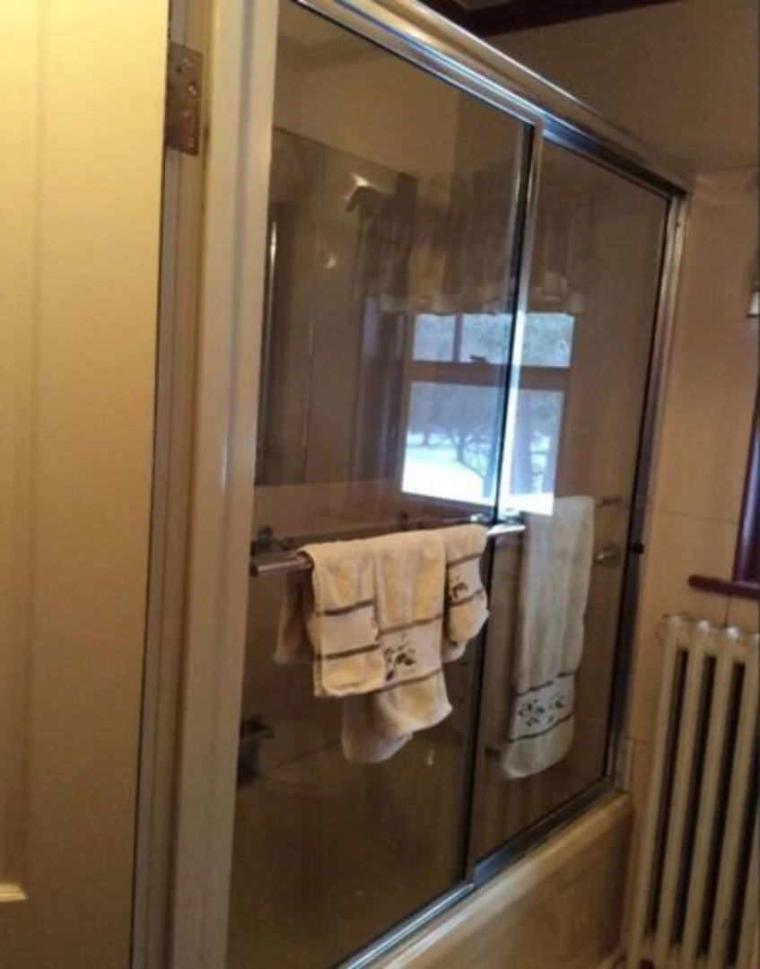 Hallett House Bed & Breakfast