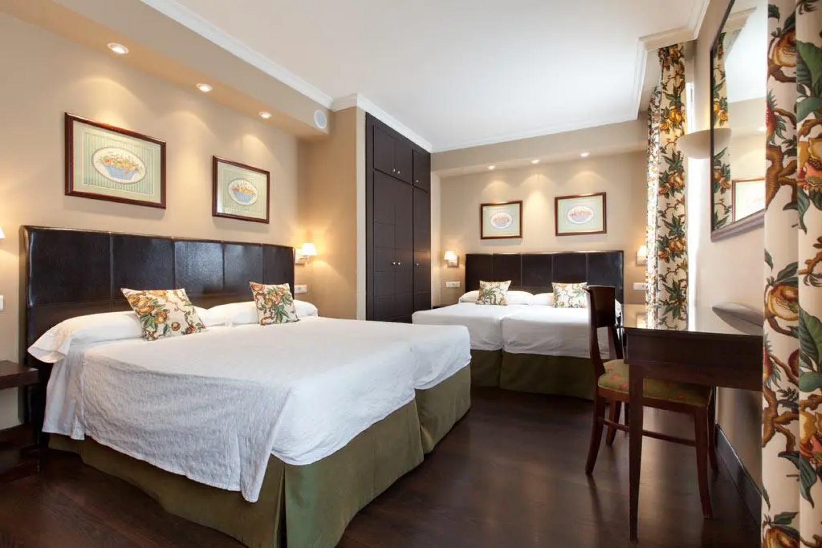 Hotel Moderno Puerta del Sol